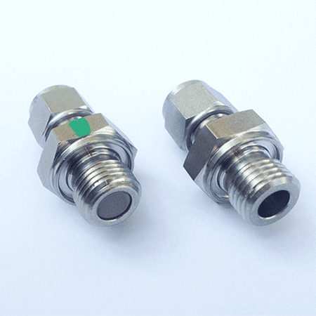 Compression fittings with 50μ filter